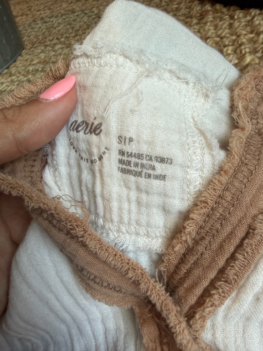 Aerie Lightweight Two-Tone Gauze Button-Up Oversized Shirt - Cream & Dusty Rose - Picture 2 of 5